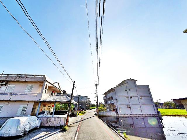 五結中正路二段農舍