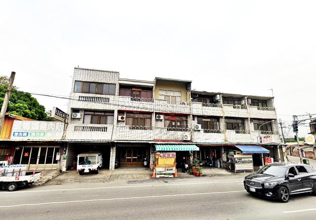 林內鄉中正路透天店面