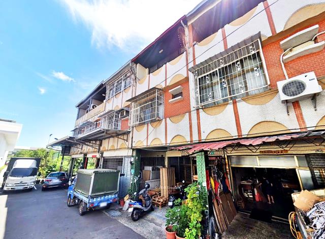 安南區國安街透天