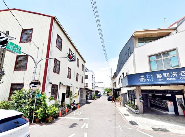 安南區國安街透天