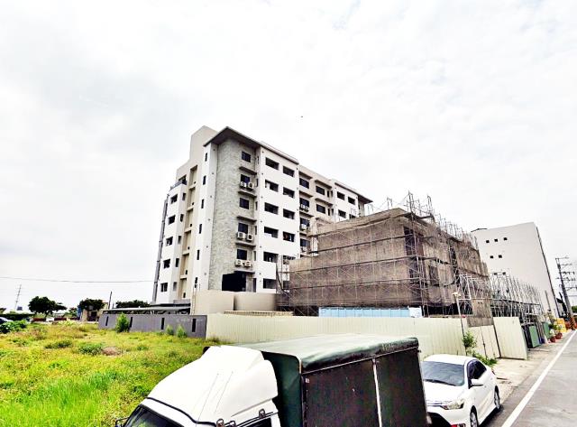 學甲區裕農街兩房平車