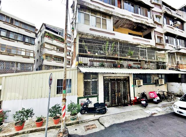 新營區公誠街一樓公寓