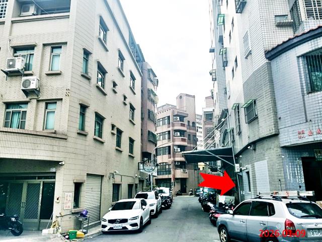 嘉義市西區世賢路三房