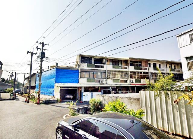 西螺興農西路邊間透天